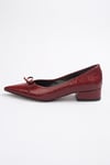 Beatrix Bordo Renk Krokodil Desenli Topuklu Ayakkabı-Low Heels-Mio Gusto-01421WRV
