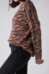 Camel Renk Zebra Desen Kazak-GİYİM-Mio Gusto-G0045CMK