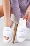 Marina Beyaz Renk Büzgülü Şişme Bantlı Terlik-TERLİK-Mio Gusto-05833WHC