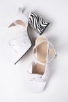 Sandra Beyaz Renk Platformlu Sandalet-Sandals-Mio Gusto-02228WHC