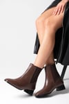 Shania Kahverengi Küt Burunlu Lastikli Bot-Thick Heels-Mio Gusto-01494BRC