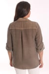 Trend42plus Büyük Beden Kahverengi Taş Baskılı Batik Yıkamalı Gömlek