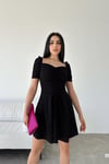 Siyah Krep Kumaş Kalp Yaka Kısa Kollu Drapeli Elbise