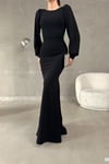 Siyah Vatkalı Uzun Kollu Balık Model Maxi Boy İthal Krep Kumaş Elbise