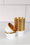Muffin Kek KapsülleriKağıt Muffin Kek ve Sufle Kapsülü Beyaz İçi Metalik Gold 25'liRoll Up