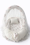 Jaju Baby Krem Örgü Pike Kumaş ve Tüy Desen Kumaş Ponponlu Babynest Oyuncak Aparat ve Tül Set