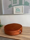 10 CM SÜNGERLİ - DÜZ KİREMİT KADİFE - YUVARLAK MİNDER