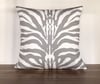 E714A GRİ-BEYAZ ZEBRA DESENLİ