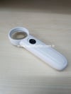 MERCEKLİ EL BÜYÜTEÇİ IŞIKLI , HAND MAGNIFIER WITH LIGHT 