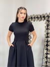 Krep Kumaş Cep Detaylı Midi Elbise - Siyah