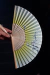 JaponyaDünyadan HediyelerDNY-HD100696Keskin Hediyelik Eşya Ve TekstilJapon Bambu Kumaş Yelpaze Çanta Boy Stant Hediyeli No.14