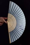 JaponyaDünyadan HediyelerDNY-HD100701Keskin Hediyelik Eşya Ve TekstilJapon Bambu Kumaş Yelpaze Çanta Boy Stant Hediyeli No.19