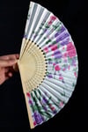 JaponyaDünyadan HediyelerDNY-HD100716Keskin Hediyelik Eşya Ve TekstilJapon Bambu Kumaş Yelpaze Çanta Boy Stant Hediyeli No.34