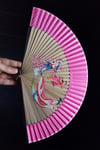JaponyaDünyadan HediyelerDNY-HD100727Keskin Hediyelik Eşya Ve TekstilJapon Bambu Kumaş Yelpaze Çanta Boy Stant Hediyeli No.45