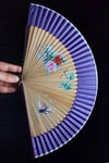 JaponyaDünyadan HediyelerDNY-HD100729Keskin Hediyelik Eşya Ve TekstilJapon Bambu Kumaş Yelpaze Çanta Boy Stant Hediyeli No.47
