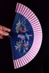 JaponyaDünyadan HediyelerDNY-HD100746Keskin Hediyelik Eşya Ve TekstilJapon Bambu Kumaş Yelpaze Çanta Boy Stant Hediyeli No.64