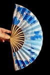 JaponyaDünyadan HediyelerDNY-HD100758Keskin Hediyelik Eşya Ve TekstilJapon Bambu Kumaş Yelpaze Çanta Boy Stant Hediyeli No.76