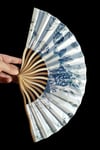 JaponyaDünyadan HediyelerDNY-HD100759Keskin Hediyelik Eşya Ve TekstilJapon Bambu Kumaş Yelpaze Çanta Boy Stant Hediyeli No.77