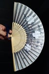 JaponyaDünyadan HediyelerDNY-HD100813Keskin Hediyelik Eşya Ve TekstilJapon Bambu Kumaş Yelpaze Çanta Boy Stant Hediyeli No.131
