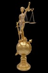 YunanistanDünyadan HediyelerDNY-HDY2894Keskin Hediyelik Eşya Ve TekstilThemis Adalet Terazisi Heykeli ve Dünya Biblo Gold 37cm
