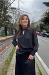 Aksesuar Detaylı Şifon Kollu Bluz