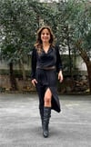 Siyah Degaje Yaka Yırtmaçlı Kemerli Elbise
