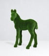Foal Dekoratif Tay Figürlü Peyzaj Sanatı - Çelik Konstrüksiyon Yapay Çim Heykeli ve Topiary 180x110x55 cm
