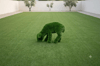 Grazing lamb Otlayan Şirin Kuzu Figürlü Peyzaj Sanatı - Çelik Konstrüksiyon Yapay Çim Heykeli ve Topiary 70x90x30 cm