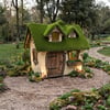 House Nostaljik Masal Evi Figürlü Peyzaj Sanatı - Çelik Konstrüksiyon Yapay Çim Heykeli ve Topiary 176x140x185 cm