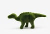 Maiasaur Ançıl Dinozor Figürlü Peyzaj Sanatı - Çelik Konstrüksiyon Yapay Çim Heykeli ve Topiary 260x610x185 cm