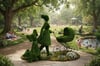 Mum with Children Anıtsal Anne ve Çocukları Figürlü Peyzaj Sanatı - Çelik Konstrüksiyon Yapay Çim Heykeli ve Dev Topiary 200x330x100 cm