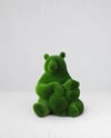 Panda bear with a baby Yavrulu Panda Figürlü Peyzaj Sanatı - Çelik Konstrüksiyon Yapay Çim Heykeli ve Topiary 180x145x145 cm