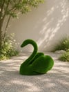 Swan small Estetik Kuğu Figürlü Peyzaj Sanatı - Çelik Konstrüksiyon Yapay Çim Heykeli ve Topiary 110x100x82 cm