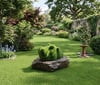 Swimming hippo (small) Yüzen Su Aygırı Figürlü Peyzaj Sanatı - Çelik Konstrüksiyon Yapay Çim Heykeli ve Topiary 67x185x90 cm