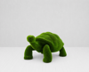 Turtle big Dev Kaplumbağa Figürlü Peyzaj Sanatı - Çelik Konstrüksiyon Yapay Çim Heykeli ve Topiary 150x295x180 cm