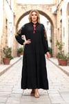 أسود طاقم الرقبة الأكمام تنورة مطرزة فستان طويل الطبقات