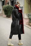 Uzun Siyah Nubuk Kırmızı Kürklü Kaban