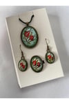 Iznik Çini Set Kolye Küpe Yüzük Otantik El Boyaması Yeşil Renk Deri Ipli