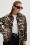 M28-5785-506MarkasızMONTKadın Leopar Desenli Yaka Garnili Mont LEOPAR DESENLİ