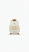 Puma Ayakkabı & Çanta Puma 396353 23 Court Classic Vulc FS Krem-Beyaz Kadın Spor Ayakka