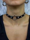Halkalı ve Zımbalı Choker Kolye