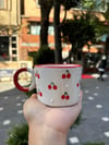 Kiraz Kabartmalı Pinterest Düğüm Kulplu Kupa