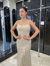 GOLD TAŞ İŞLEMELİ SIRTI İPLİ ABİYE