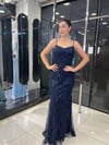 LACİVERT TAŞ İŞLEMELİ SIRTI İPLİ ABİYE