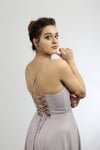 PARILTI SIRTI İPLİ ABİYE PUDRA