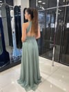 SU YEŞİL ETEĞİ PLİSELİ ŞİFON UZUN ABİYE