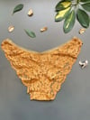Dantelli İşlemeli Camel Külot