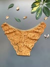 Dantelli İşlemeli Camel Külot