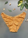 Dantelli İşlemeli Camel Külot