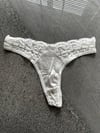Dantelli Taşlı Ekru Tanga